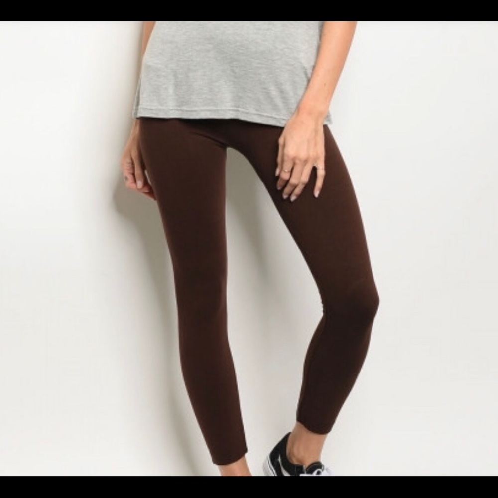BROWN LEGGINGS